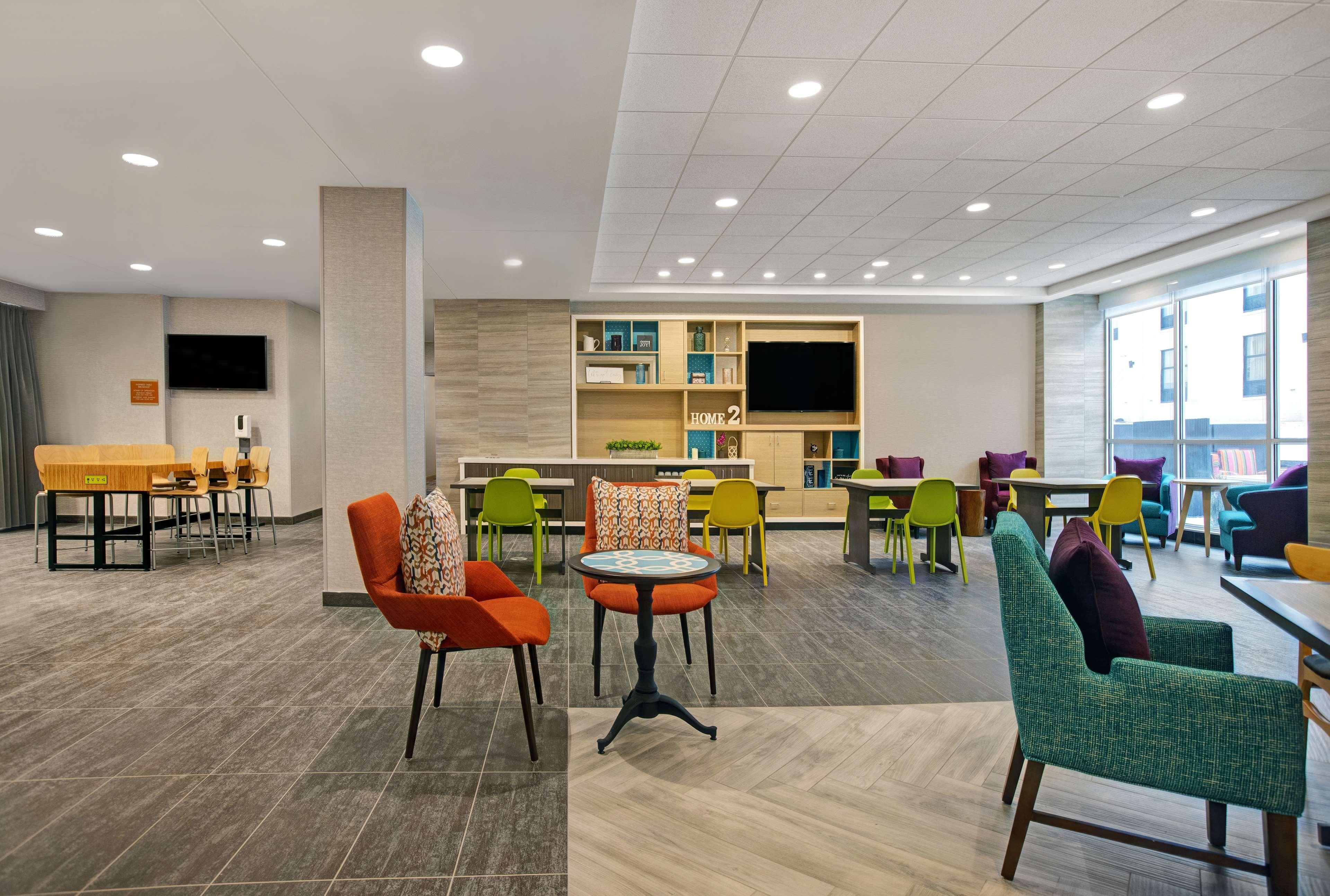 Home2 Suites By Hilton Richmond Exterior photo